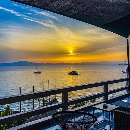 Poseidon'S Bayview Apartment Kitriai Ngoại thất bức ảnh